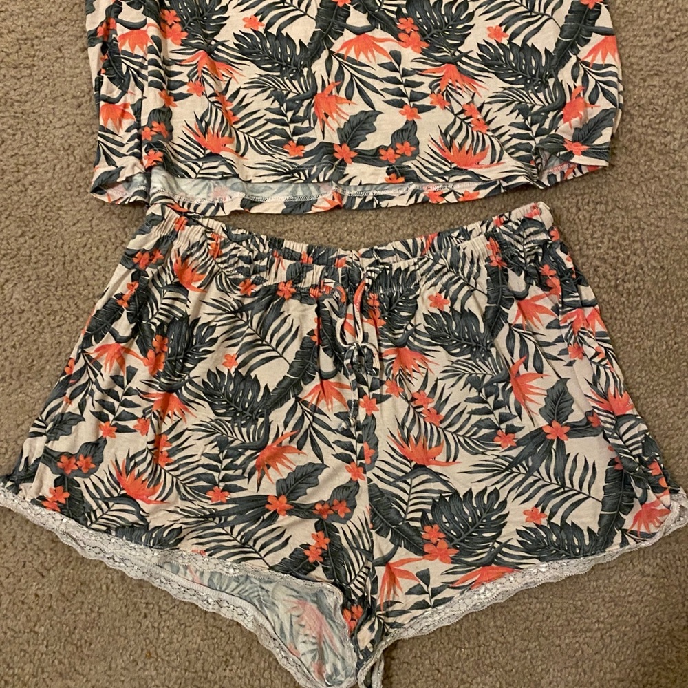 PJ Set - Picture 2 of 4